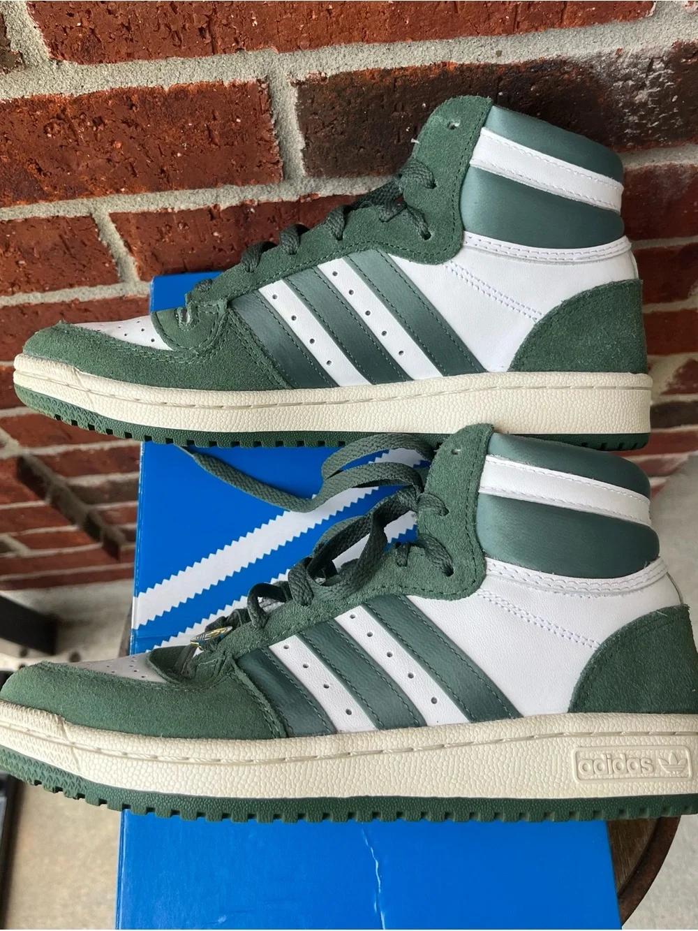 adidas Top Ten High-Top Sneakers in Green and White with Gold Dubrae